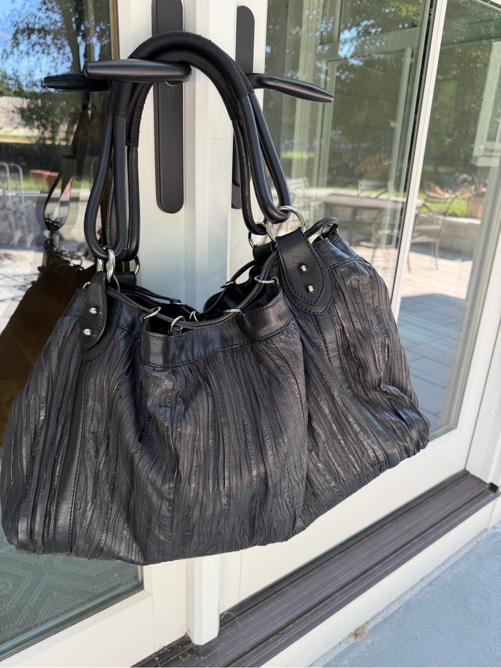 Donald J Pliner Black Pleated Leather Oversized Y2K Hobo Shoulder Bag - Picture 6 of 9